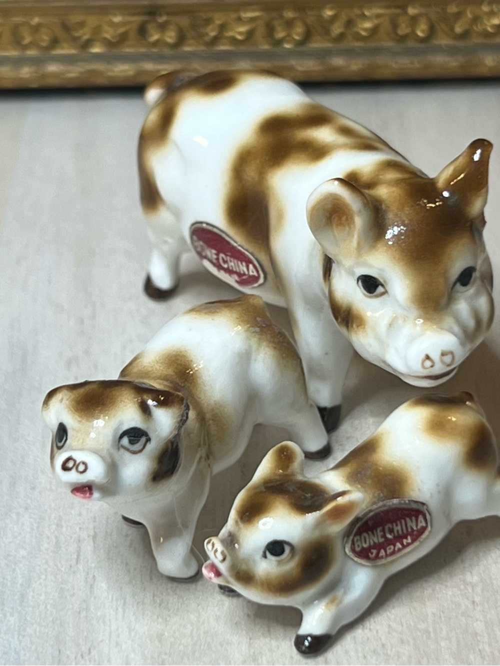 Vintage Bone China Pig Family Figurines - Brown & White